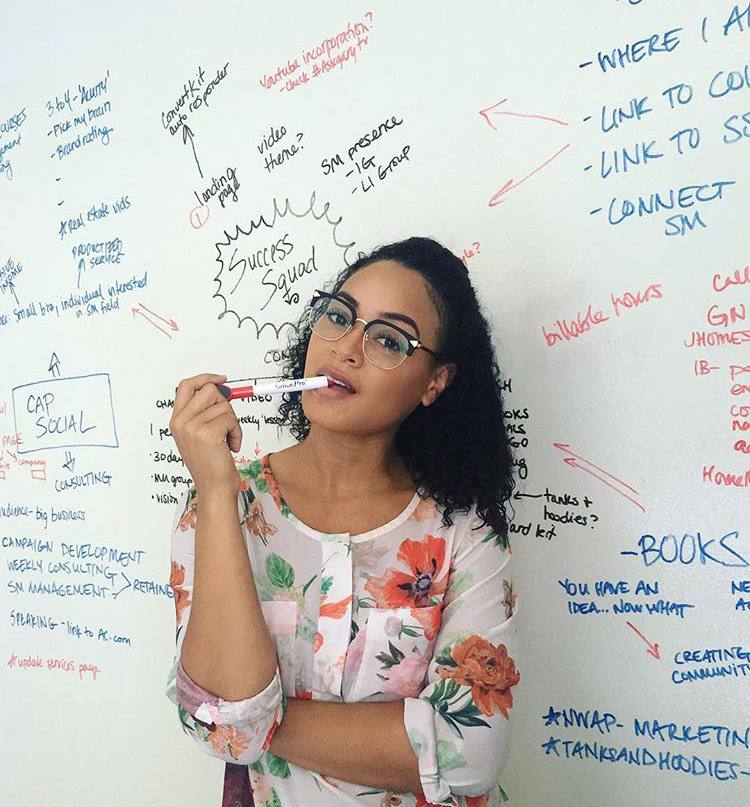 Boss Ladies | How You're Using LinkedIn Wrong Ft. Alexia Clincy